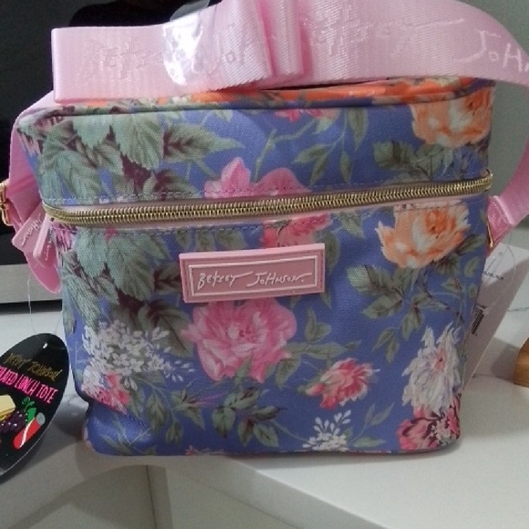 Betsey Johnson Handbags - Betsey Johnson Floral Crossbody LUNCH Bag - Pink and Blue